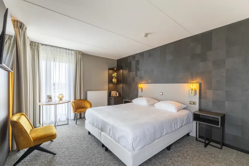 Deluxe room with king-size bed, Parkhotel Horst