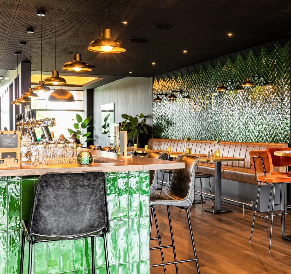 The bar and interior of restaurant BØFF