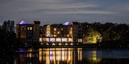 Parkhotel at night with snow